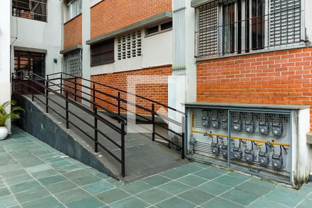 Apartamento à venda com 80m², 2 quartos e 1 vagaÁrea externa