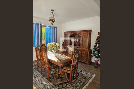 Casa à venda com 580m², 4 quartos e 5 vagas Casa à venda com 580m², 4 quartos e 5 vagasSala 1