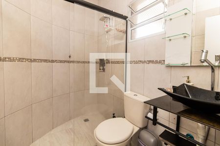 Casa à venda com 220m², 5 quartos e 2 vagasBanheiro 