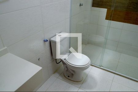 Casa de condomínio à venda com 200m², 3 quartos e 2 vagas