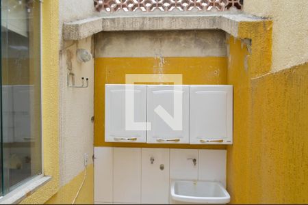 Casa de condomínio à venda com 200m², 3 quartos e 2 vagas Casa de condomínio à venda com 200m², 3 quartos e 2 vagasÁrea de Serviço