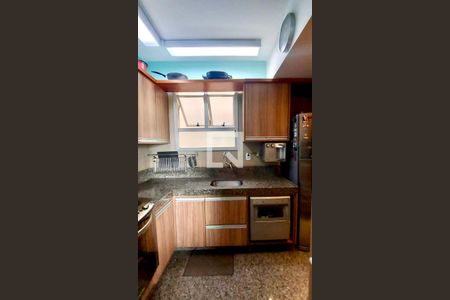 Cozinha de apartamento à venda com 2 quartos, 65m² em Horto, Belo Horizonte