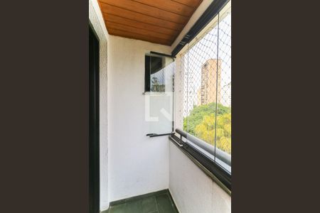 Apartamento para alugar com 83m², 3 quartos e 2 vagas Apartamento para alugar com 83m², 3 quartos e 2 vagasVaranda
