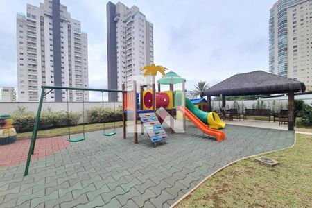 Apartamento à venda com 200m², 3 quartos e 3 vagasÁrea comum - Playground