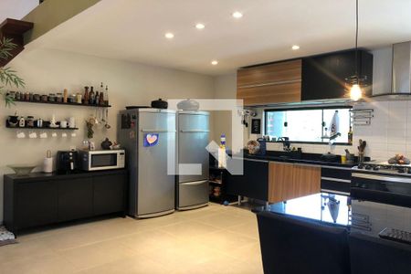 Casa de condomínio à venda com 360m², 2 quartos e 5 vagas Casa de condomínio à venda com 360m², 2 quartos e 5 vagasCozinha