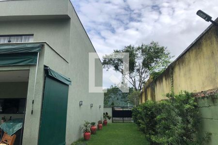 Casa de condomínio à venda com 360m², 2 quartos e 5 vagas Casa de condomínio à venda com 360m², 2 quartos e 5 vagasÁrea comum