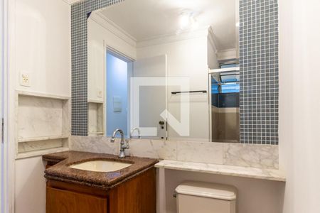 Banheiro de apartamento à venda com 1 quarto, 35m² em República, São Paulo