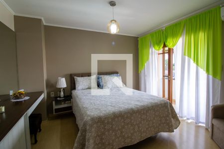 Casa à venda com 300m², 4 quartos e 4 vagasSuíte 