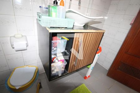 Apartamento à venda com 72m², 2 quartos e 1 vagaDetalhe do banheiro