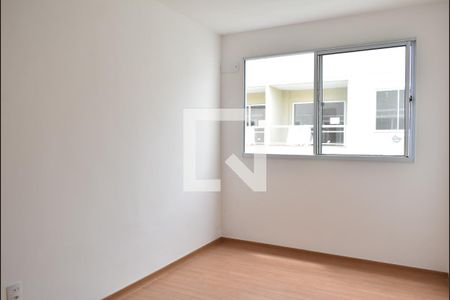 Sala de apartamento para alugar com 2 quartos, 54m² em Inhoaíba, Rio de Janeiro