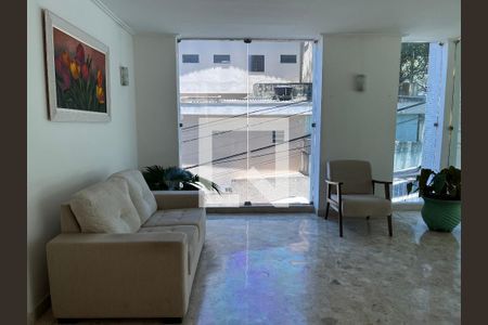 Apartamento à venda com 80m², 2 quartos e sem vagaHall de entrada