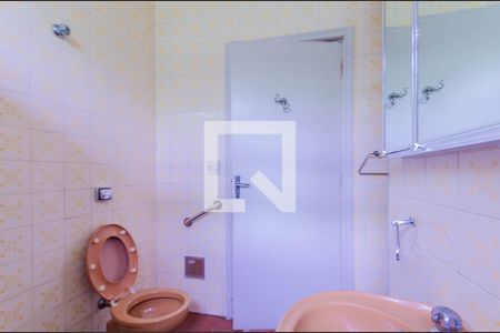 Casa à venda com 409m², 3 quartos e 1 vaga Casa à venda com 409m², 3 quartos e 1 vagaBanheiro