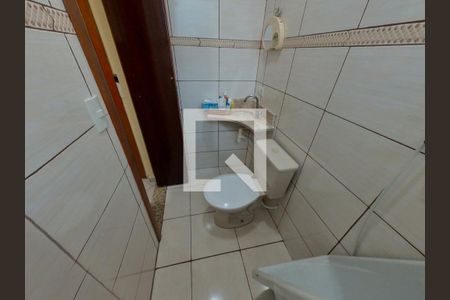 Casa à venda com 157m², 3 quartos e 3 vagasBanheiro do Quarto 2