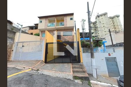 Casa à venda com 157m², 3 quartos e 3 vagasFachada