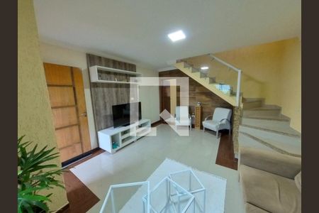Sala de casa à venda com 4 quartos, 157m² em Vila Bruna, São Paulo