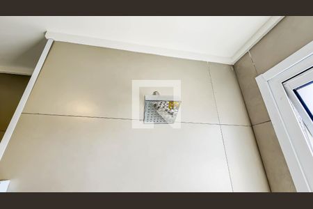 Apartamento à venda com 57m², 2 quartos e 1 vaga Apartamento à venda com 57m², 2 quartos e 1 vagaBanheiro