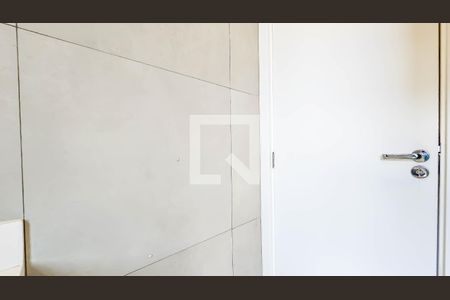 Apartamento à venda com 57m², 2 quartos e 1 vaga Apartamento à venda com 57m², 2 quartos e 1 vagaBanheiro