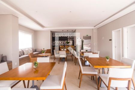 Apartamento à venda com 57m², 2 quartos e 1 vaga Apartamento à venda com 57m², 2 quartos e 1 vagaÁrea comum - Salão de festas