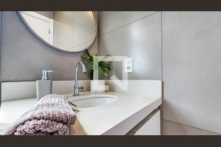 Apartamento à venda com 57m², 2 quartos e 1 vaga Apartamento à venda com 57m², 2 quartos e 1 vagaBanheiro