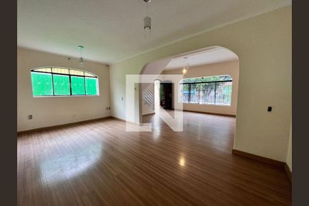 Casa à venda com 4 quartos, 155m² em Vila Claudio, Santo André