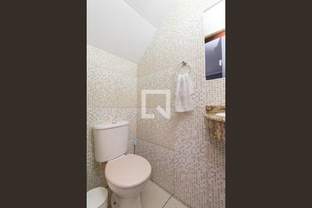 Lavabo de casa para alugar com 2 quartos, 100m² em Vila Nova Savoia, São Paulo