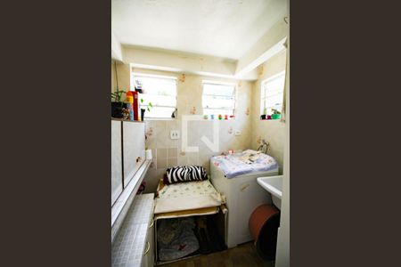 Casa à venda com 300m², 2 quartos e 2 vagasLavanderia