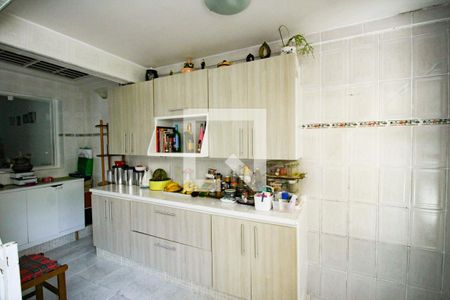 Casa à venda com 300m², 2 quartos e 2 vagasCozinha