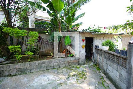 Casa à venda com 300m², 2 quartos e 2 vagasQuintal