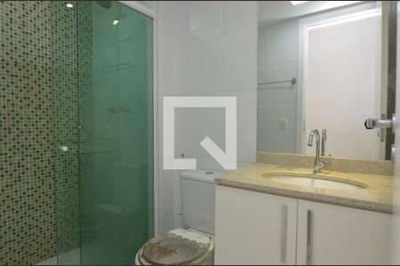 Apartamento à venda com 80m², 3 quartos e 1 vaga Apartamento à venda com 80m², 3 quartos e 1 vagaBanheiro Social