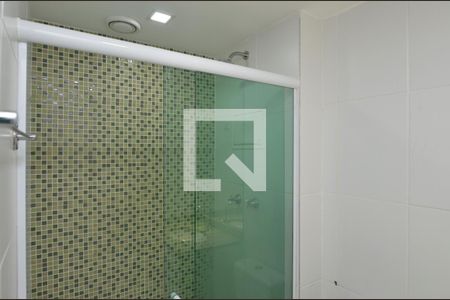 Apartamento à venda com 80m², 3 quartos e 1 vaga Apartamento à venda com 80m², 3 quartos e 1 vagaBanheiro Social