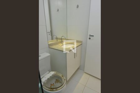 Apartamento à venda com 80m², 3 quartos e 1 vaga Apartamento à venda com 80m², 3 quartos e 1 vagaBanheiro Social