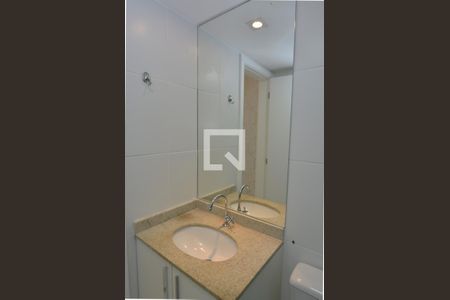 Apartamento à venda com 80m², 3 quartos e 1 vaga Apartamento à venda com 80m², 3 quartos e 1 vagaBanheiro da Suíte