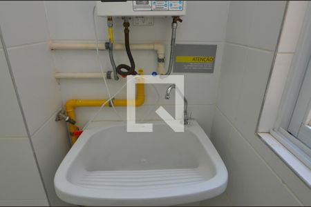 Apartamento à venda com 80m², 3 quartos e 1 vaga Apartamento à venda com 80m², 3 quartos e 1 vagaCozinha e Área de Serviço