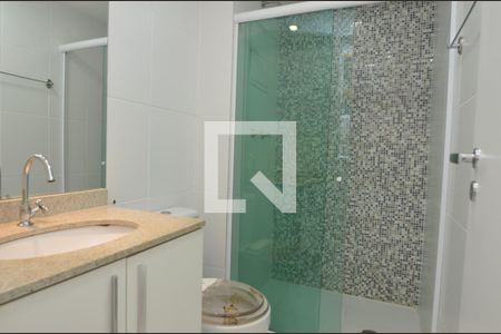 Apartamento à venda com 80m², 3 quartos e 1 vaga Apartamento à venda com 80m², 3 quartos e 1 vagaBanheiro da Suíte