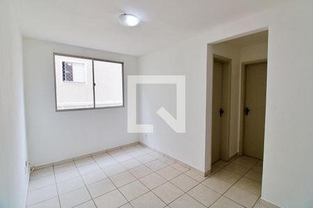 Sala de apartamento para alugar com 2 quartos, 50m² em Paraisópolis, São Paulo