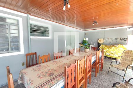 Casa à venda com 350m², 3 quartos e 3 vagasÁrea gourmet