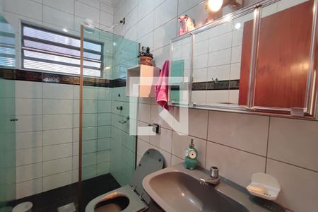 Casa à venda com 350m², 3 quartos e 3 vagasEdícula - Banheiro