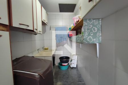 Casa à venda com 350m², 3 quartos e 3 vagasEdícula -Área de Serviço