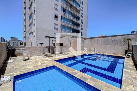 Apartamento à venda com 34m², 1 quarto e sem vagaÁrea comum - Piscina