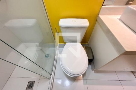 Apartamento à venda com 70m², 3 quartos e 2 vagasBanheiro Social