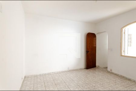 Quarto 1 de casa para alugar com 2 quartos, 80m² em Vila Mangalot, São Paulo