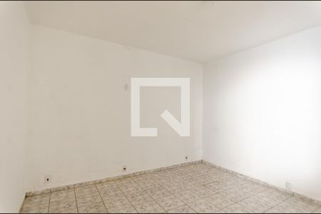 Quarto 1 de casa para alugar com 2 quartos, 80m² em Vila Mangalot, São Paulo