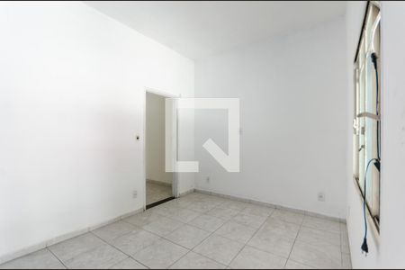 Sala de casa para alugar com 2 quartos, 80m² em Vila Mangalot, São Paulo