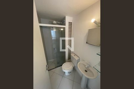 Banheiro de apartamento para alugar com 2 quartos, 52m² em Jardim Olympia, São Paulo