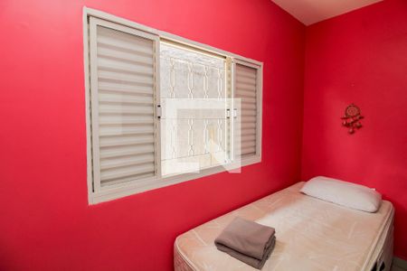 Casa à venda com 173m², 4 quartos e 2 vagasQuarto 2