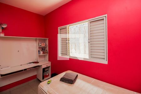 Casa à venda com 173m², 4 quartos e 2 vagasQuarto 2