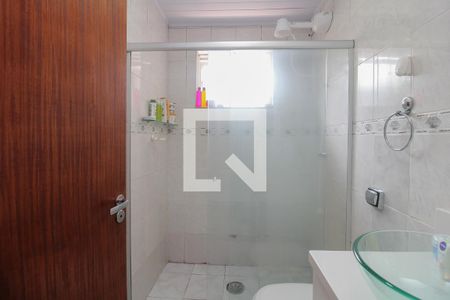 Casa à venda com 173m², 4 quartos e 2 vagasBanheiro 