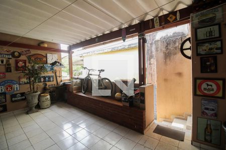 Casa à venda com 173m², 4 quartos e 2 vagasÁrea de Serviço