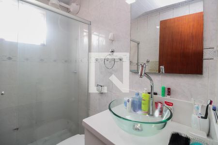 Casa à venda com 173m², 4 quartos e 2 vagasBanheiro