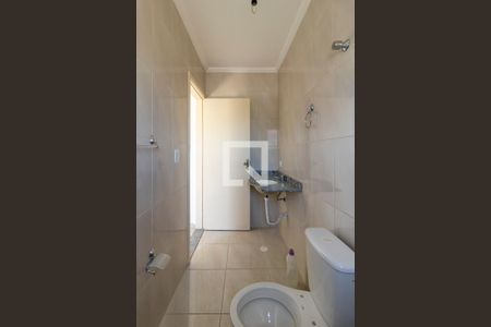 Casa de condomínio para alugar com 45m², 2 quartos e 2 vagas Casa de condomínio para alugar com 45m², 2 quartos e 2 vagasBanheiro da Suíte 2
